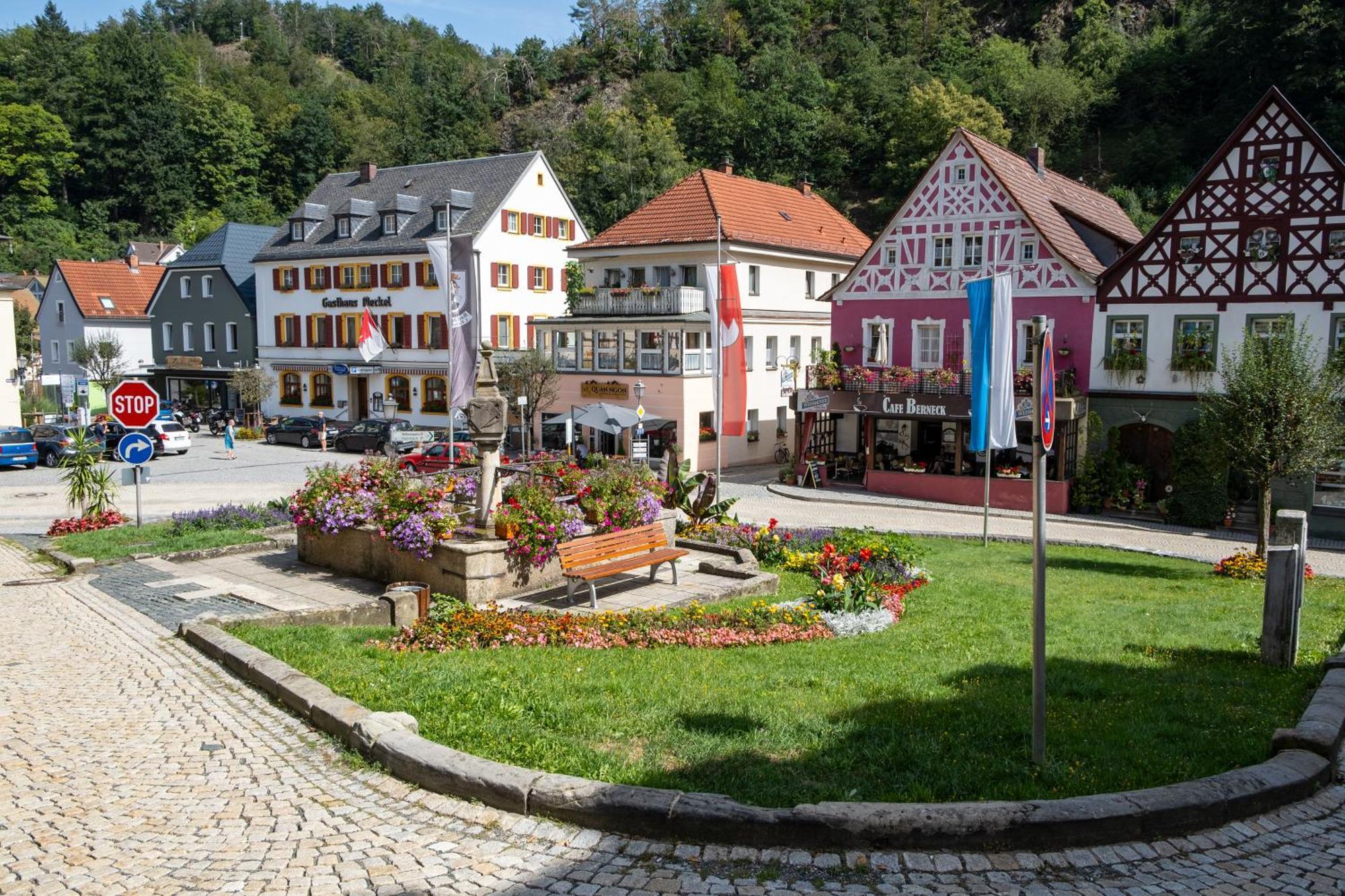 Ferien Und Monteurwohnung Bad Berneck im Fichtelgebirge Bagian luar foto